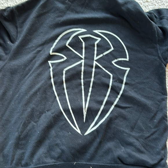 Authentic WWE Roman Reigns zip up hoodie - Picture 7 of 7